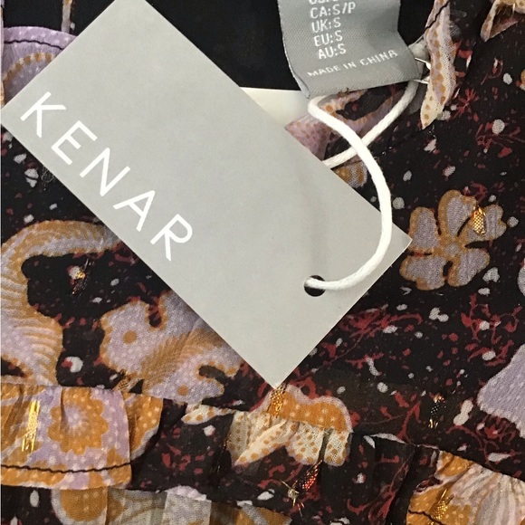 Small KENAR Floral Sparkle Flowy Top and Size 4 Bermuda Low Waist Skinny Shorts - Picture 5 of 5